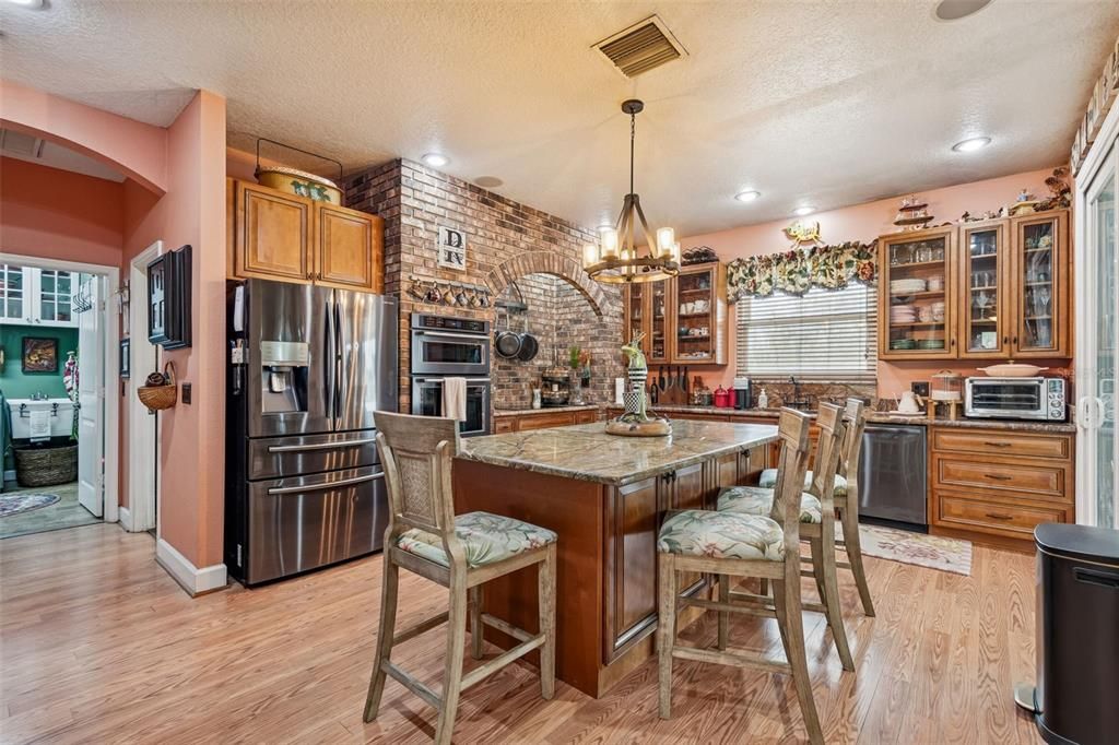 For Sale: $825,000 (4 beds, 2 baths, 2829 Square Feet)