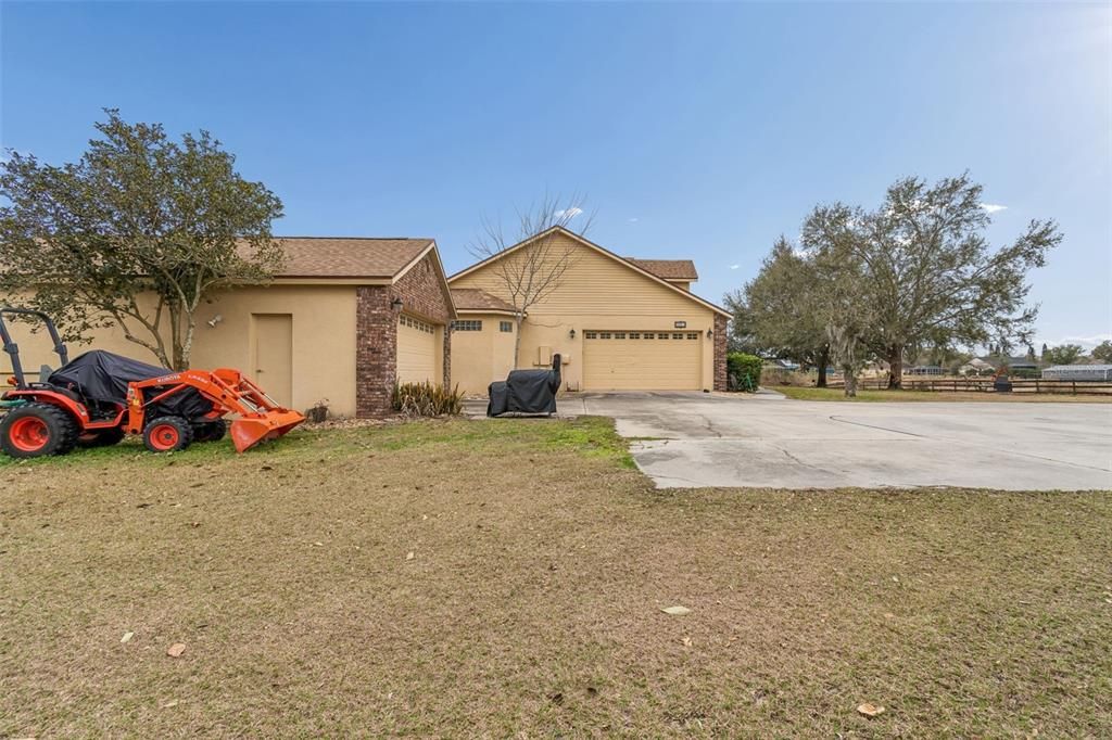For Sale: $825,000 (4 beds, 2 baths, 2829 Square Feet)