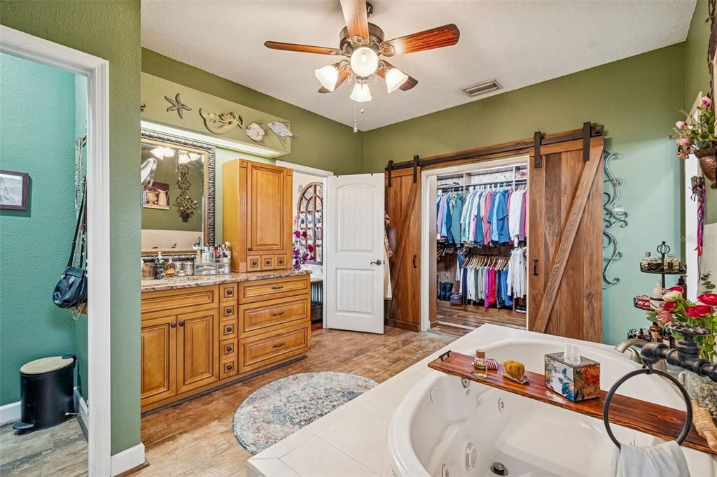 For Sale: $825,000 (4 beds, 2 baths, 2829 Square Feet)