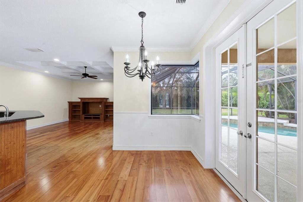 Activo con contrato: $559,800 (3 camas, 2 baños, 2116 Pies cuadrados)
