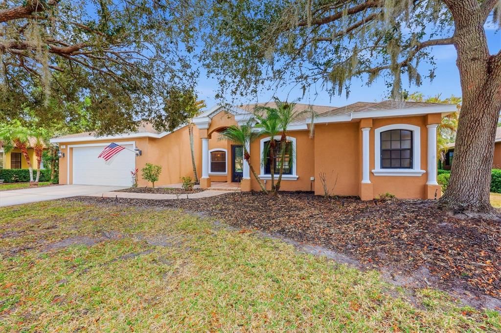 Activo con contrato: $559,800 (3 camas, 2 baños, 2116 Pies cuadrados)