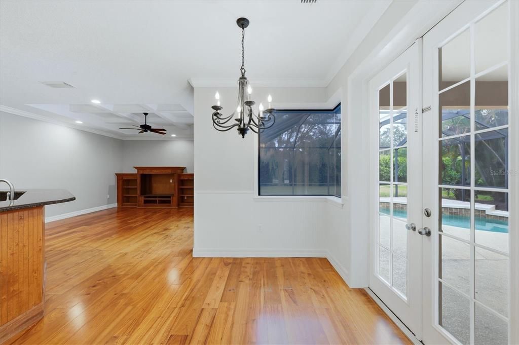 Activo con contrato: $559,800 (3 camas, 2 baños, 2116 Pies cuadrados)