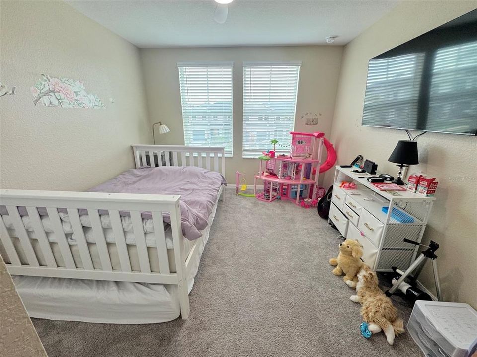 В аренду: $2,250 (3 спален, 2 ванн, 1352 Квадратных фут)