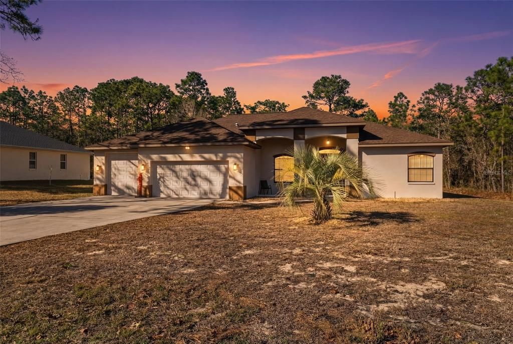 Vendido Recientemente: $380,000 (3 camas, 2 baños, 1937 Pies cuadrados)