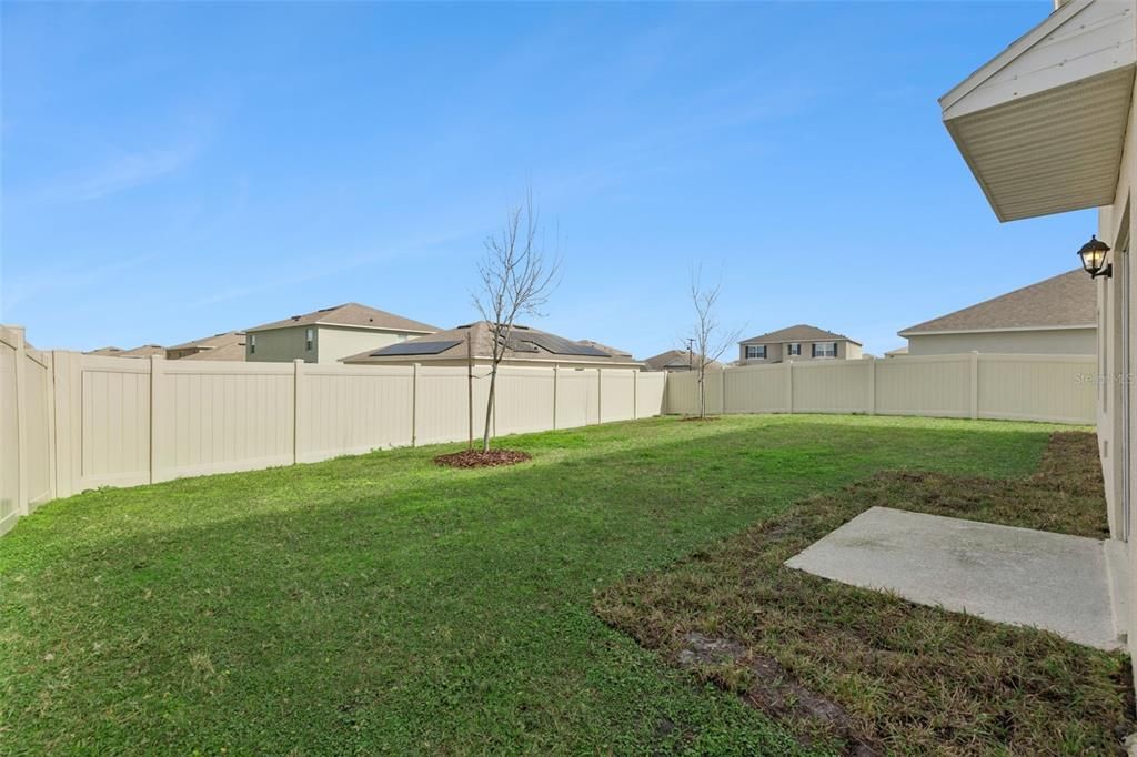 Activo con contrato: $465,000 (5 camas, 3 baños, 2807 Pies cuadrados)