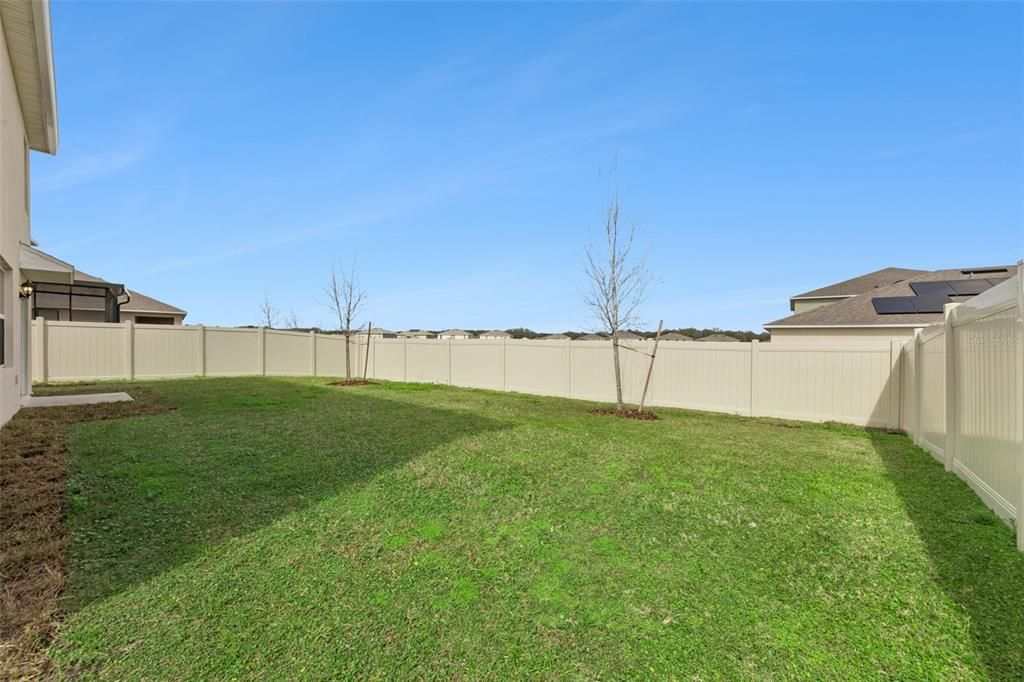 Activo con contrato: $465,000 (5 camas, 3 baños, 2807 Pies cuadrados)