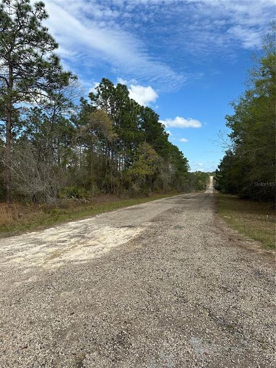 На продажу: $18,000 (0.23 acres)