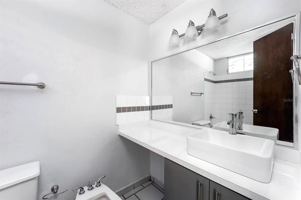 出租: $2,400 (3 贝兹, 2 浴室, 1222 平方英尺)