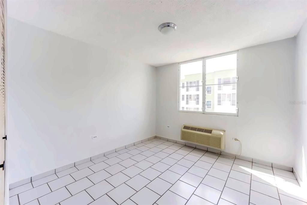 出租: $2,400 (3 贝兹, 2 浴室, 1222 平方英尺)