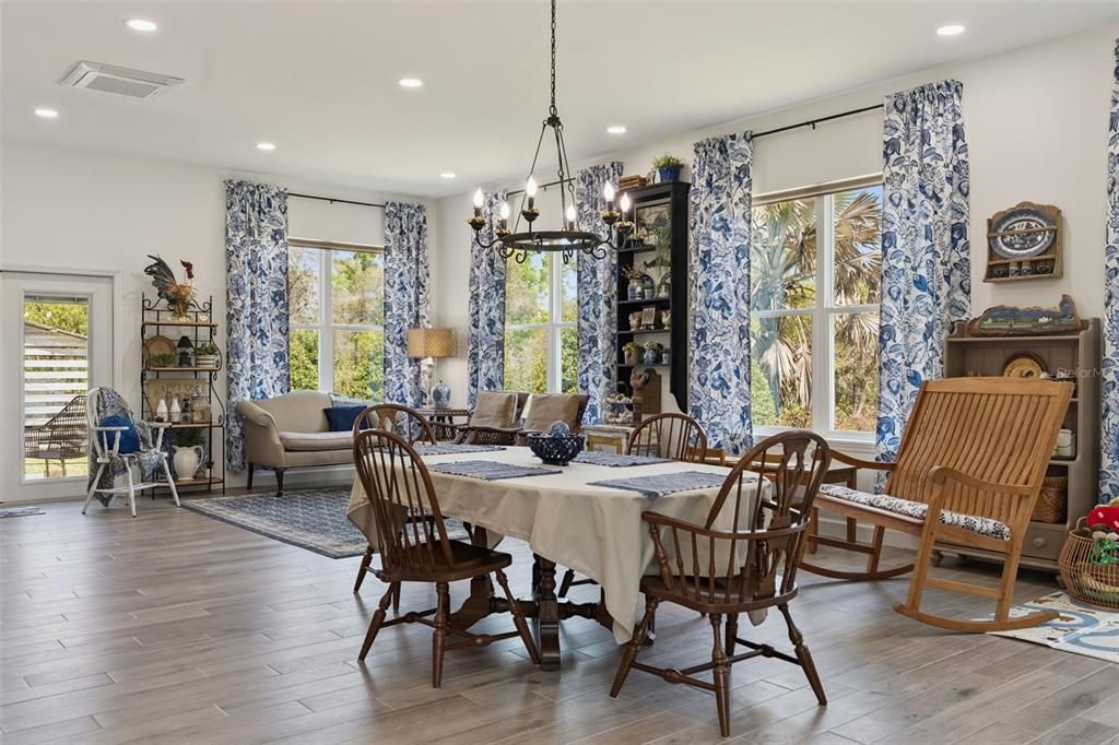 For Sale: $829,000 (3 beds, 3 baths, 3598 Square Feet)