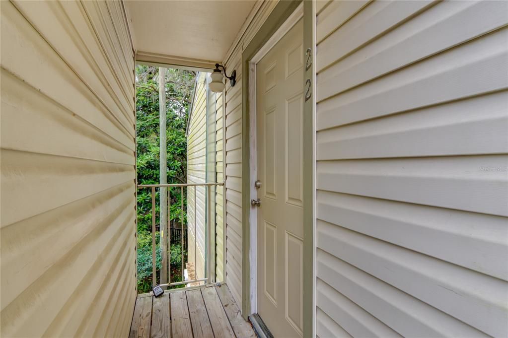 For Sale: $109,500 (1 beds, 1 baths, 576 Square Feet)