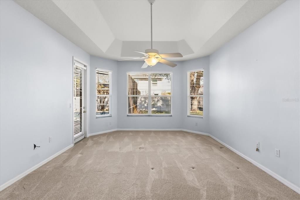 En Venta: $575,000 (5 camas, 4 baños, 3484 Pies cuadrados)