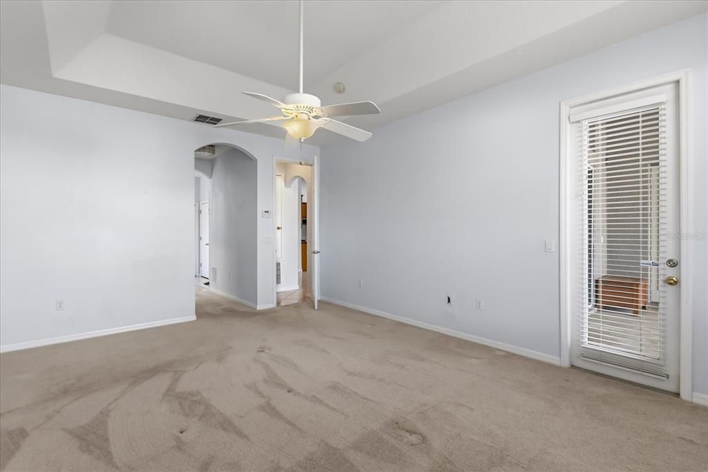 En Venta: $575,000 (5 camas, 4 baños, 3484 Pies cuadrados)