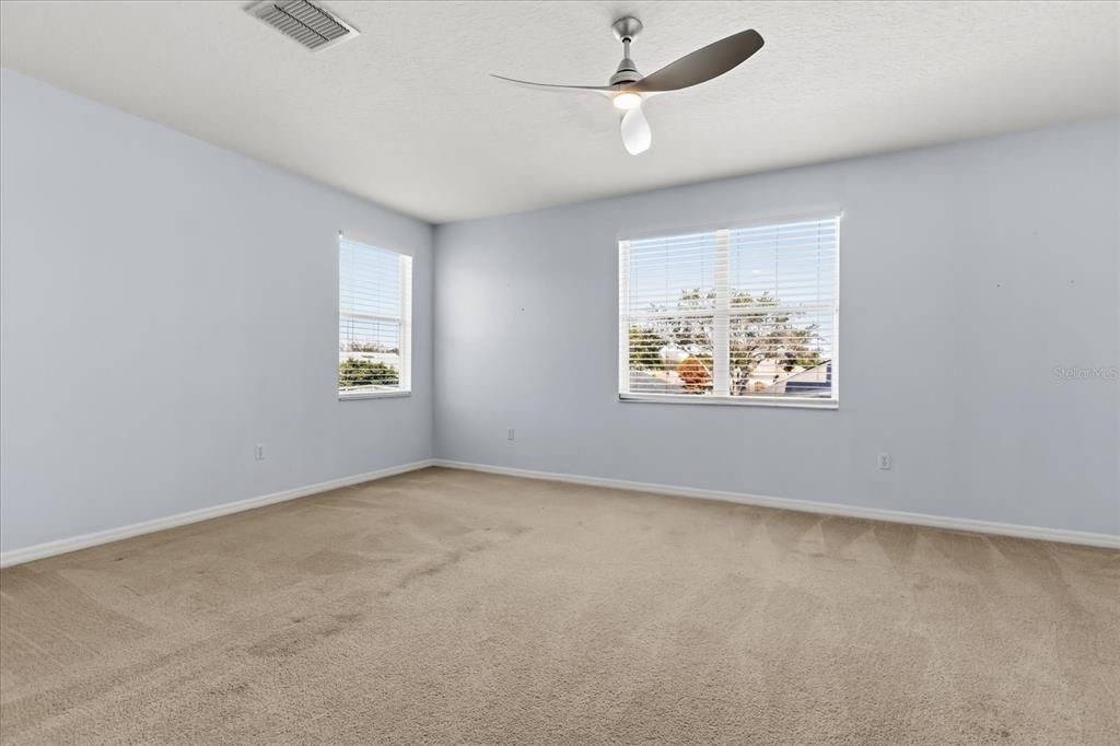 En Venta: $575,000 (5 camas, 4 baños, 3484 Pies cuadrados)