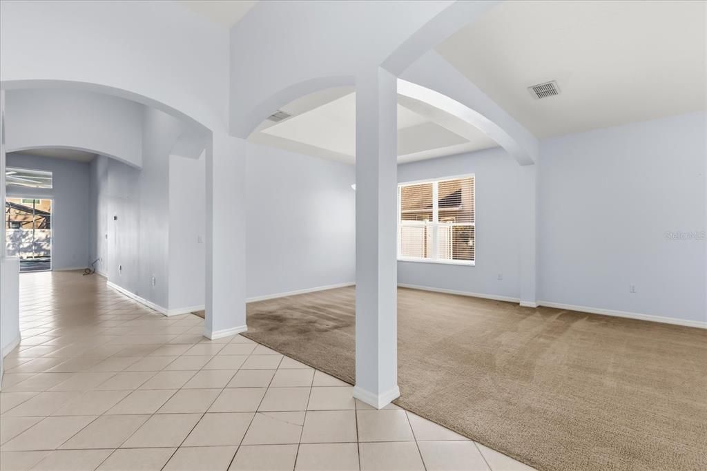 En Venta: $575,000 (5 camas, 4 baños, 3484 Pies cuadrados)