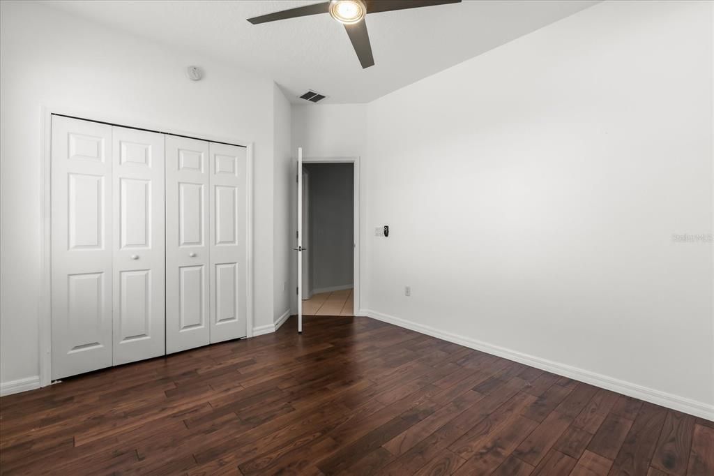 En Venta: $575,000 (5 camas, 4 baños, 3484 Pies cuadrados)