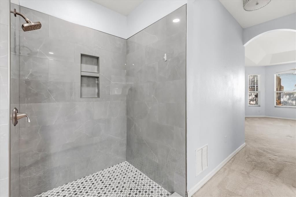 En Venta: $575,000 (5 camas, 4 baños, 3484 Pies cuadrados)