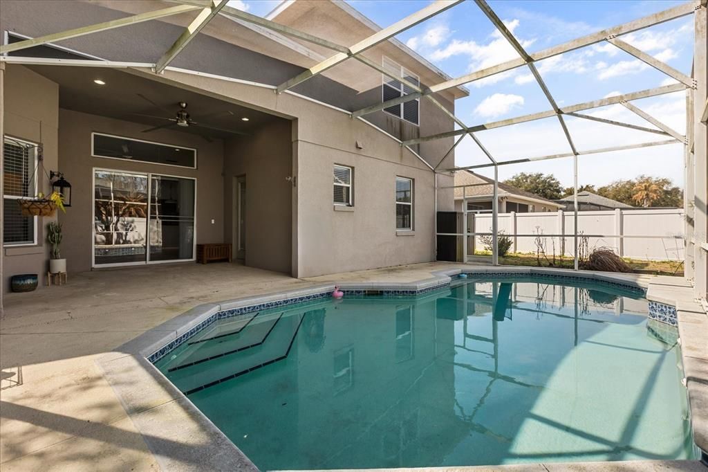 En Venta: $575,000 (5 camas, 4 baños, 3484 Pies cuadrados)