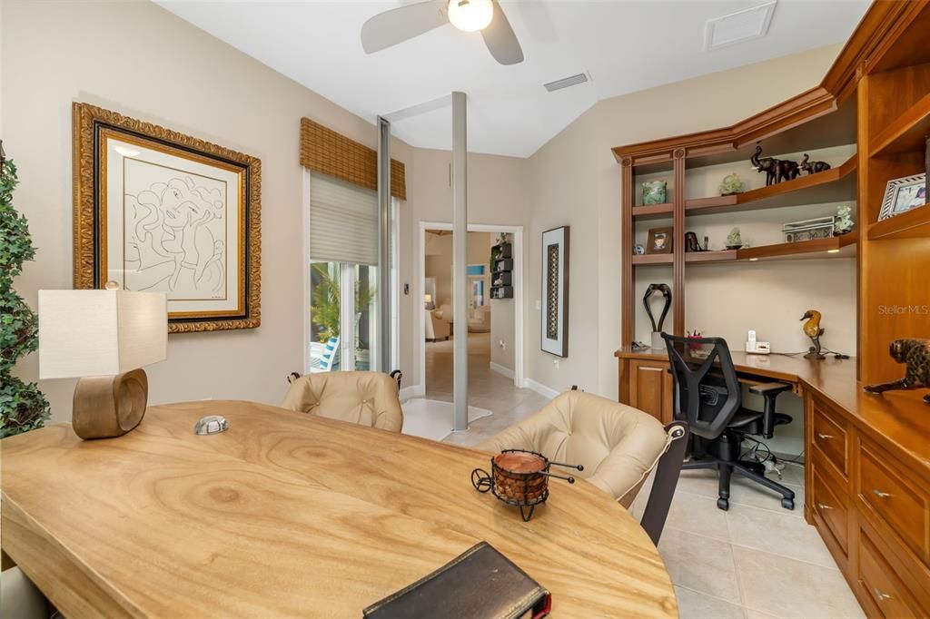 For Sale: $2,195,000 (4 beds, 3 baths, 3723 Square Feet)