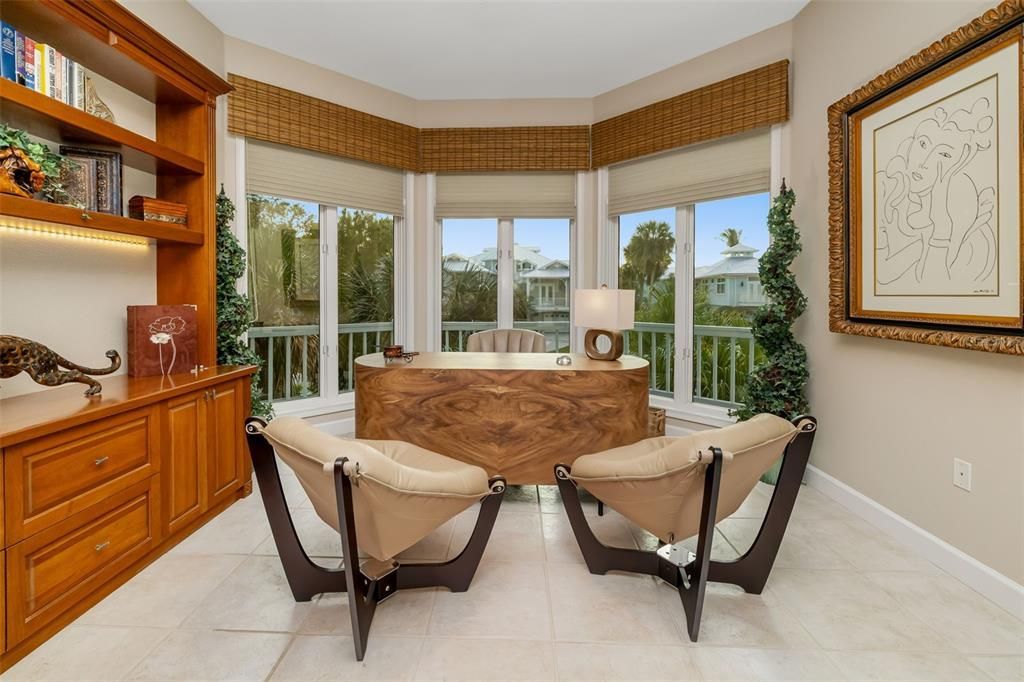 For Sale: $2,195,000 (4 beds, 3 baths, 3723 Square Feet)