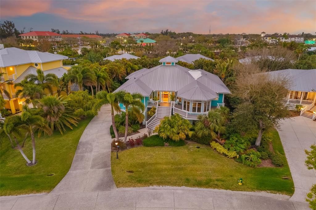For Sale: $2,195,000 (4 beds, 3 baths, 3723 Square Feet)