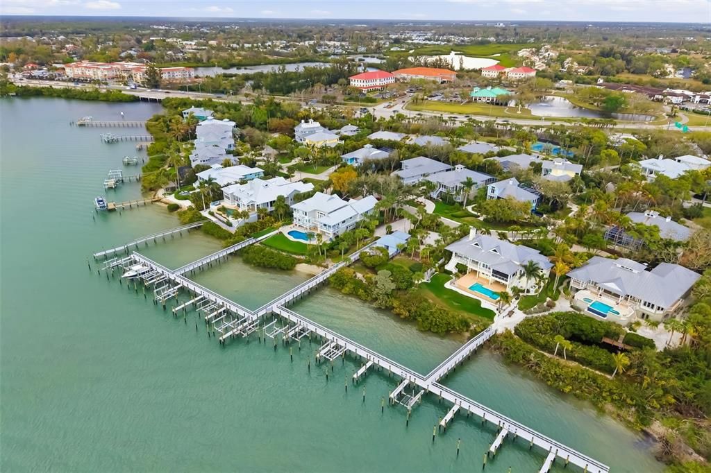 For Sale: $2,195,000 (4 beds, 3 baths, 3723 Square Feet)