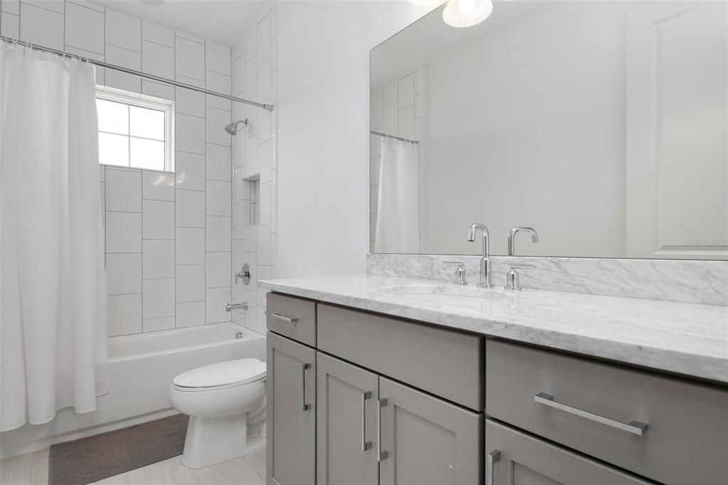Active With Contract: $1,925,000 (5 beds, 4 baths, 3572 Square Feet)