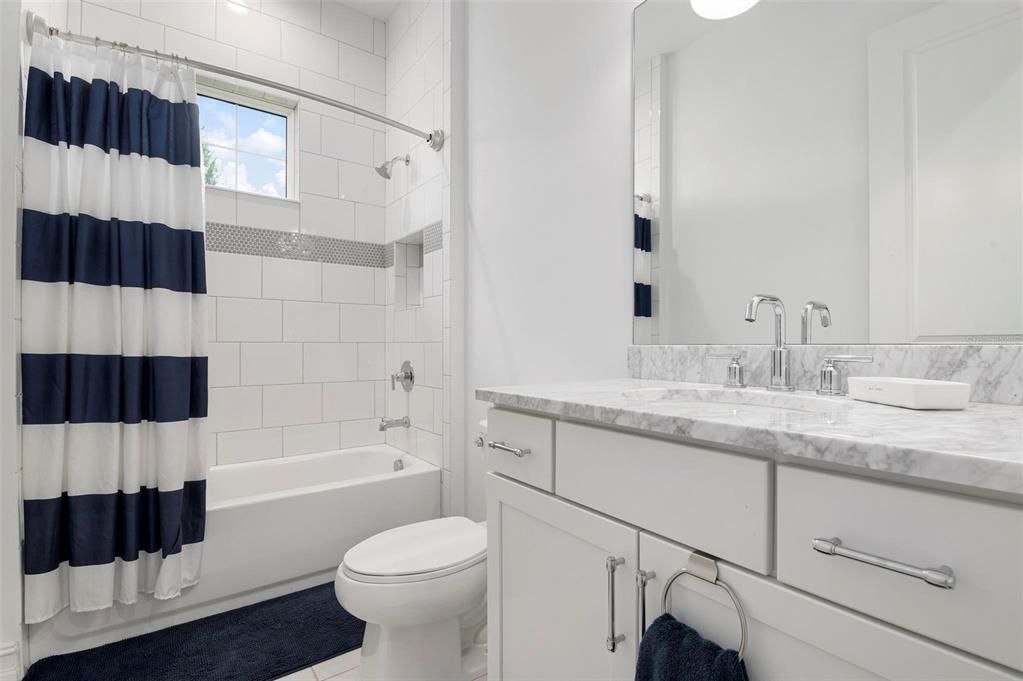 Active With Contract: $1,925,000 (5 beds, 4 baths, 3572 Square Feet)