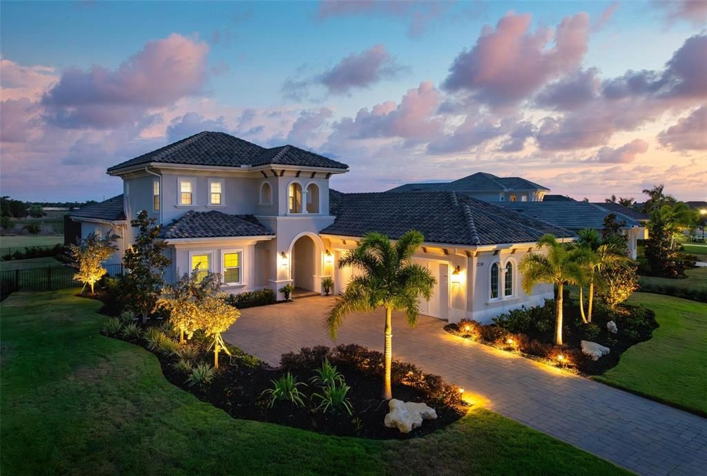 Active With Contract: $1,925,000 (5 beds, 4 baths, 3572 Square Feet)