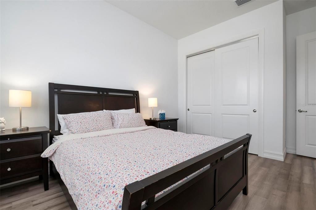 Active With Contract: $1,925,000 (5 beds, 4 baths, 3572 Square Feet)