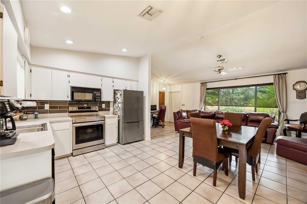 En Venta: $239,900 (2 camas, 2 baños, 1002 Pies cuadrados)