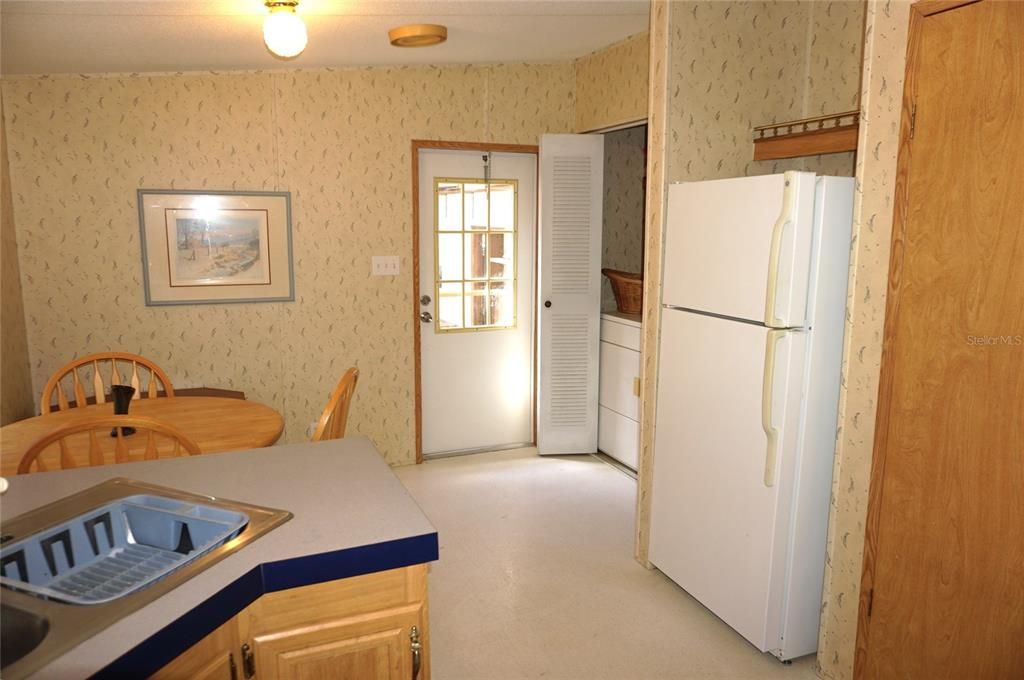 For Sale: $179,900 (2 beds, 2 baths, 1150 Square Feet)