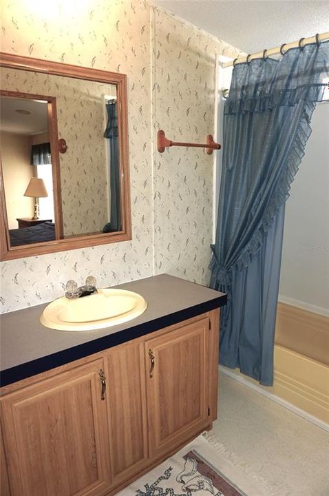 For Sale: $179,900 (2 beds, 2 baths, 1150 Square Feet)