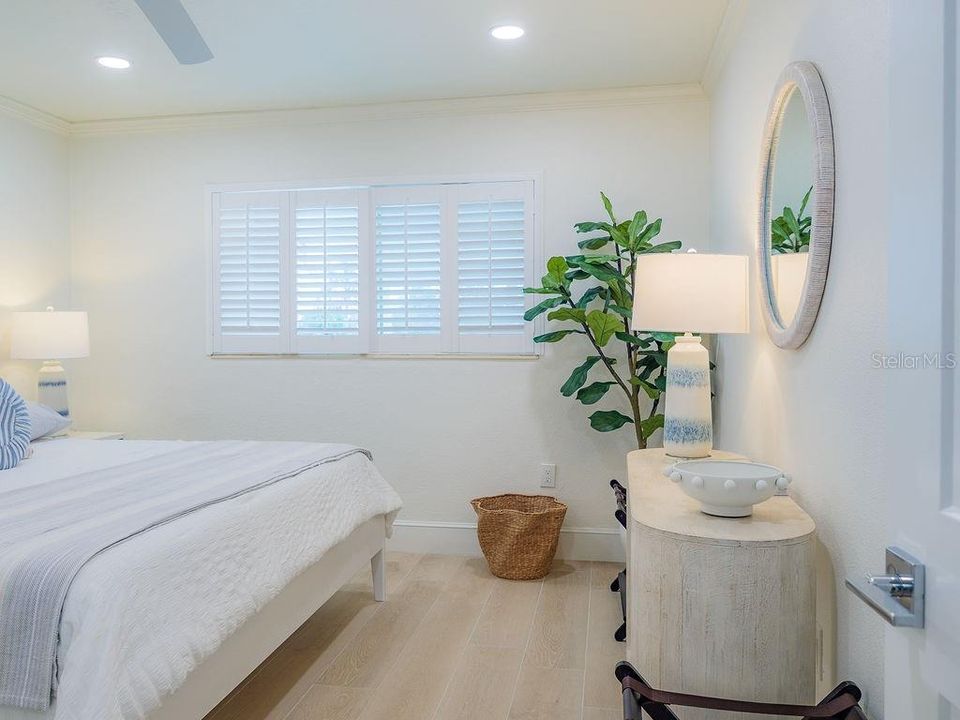 На продажу: $917,000 (2 спален, 2 ванн, 1375 Квадратных фут)