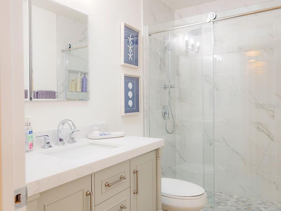 На продажу: $917,000 (2 спален, 2 ванн, 1375 Квадратных фут)