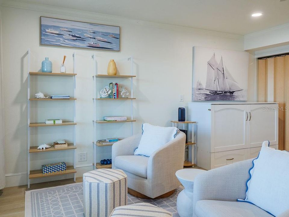 На продажу: $917,000 (2 спален, 2 ванн, 1375 Квадратных фут)