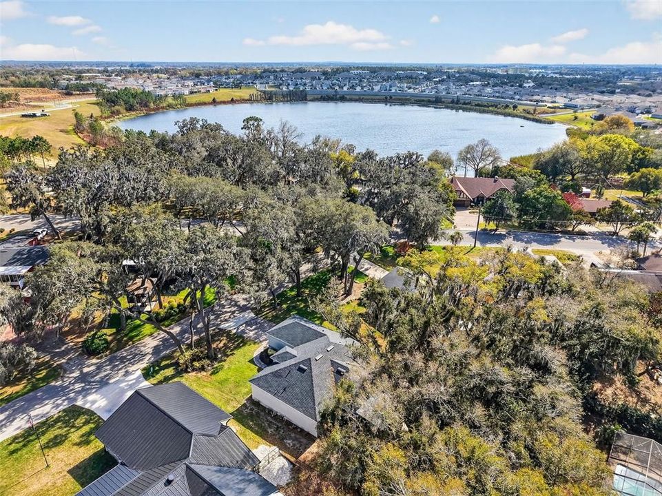Activo con contrato: $399,000 (4 camas, 2 baños, 1749 Pies cuadrados)