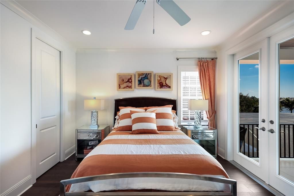 Active With Contract: $3,975,000 (4 beds, 4 baths, 4848 Square Feet)