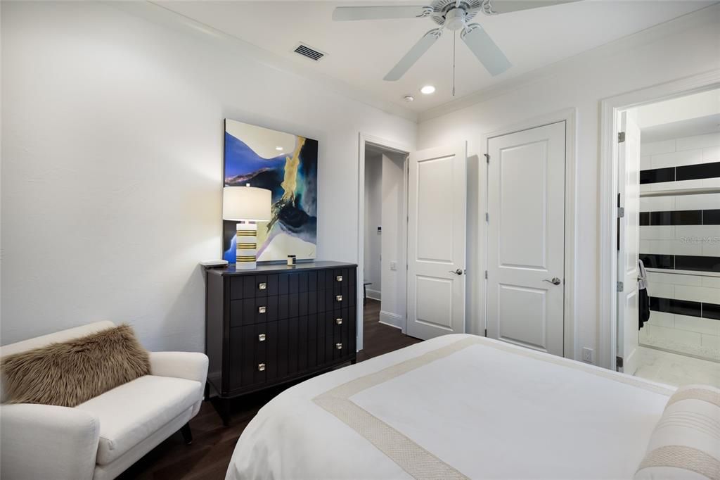 Active With Contract: $3,975,000 (4 beds, 4 baths, 4848 Square Feet)
