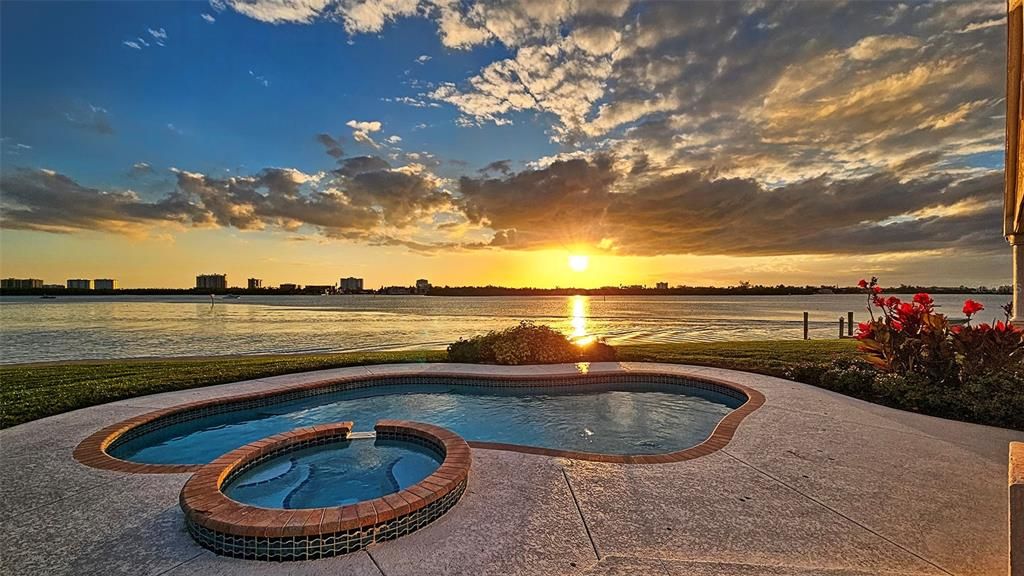 На продажу: $7,595,000 (3 спален, 3 ванн, 3137 Квадратных фут)