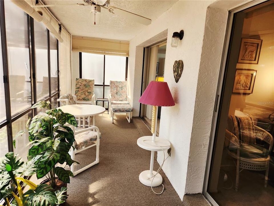 На продажу: $84,900 (2 спален, 2 ванн, 1092 Квадратных фут)