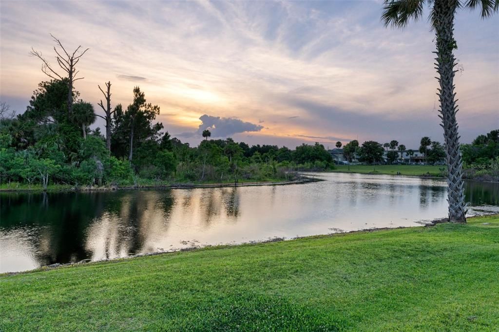 For Sale: $199,990 (2 beds, 2 baths, 1288 Square Feet)