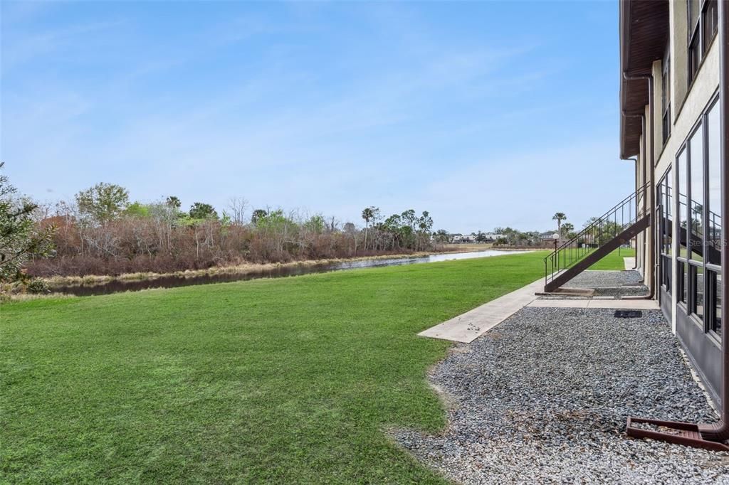 For Sale: $199,990 (2 beds, 2 baths, 1288 Square Feet)