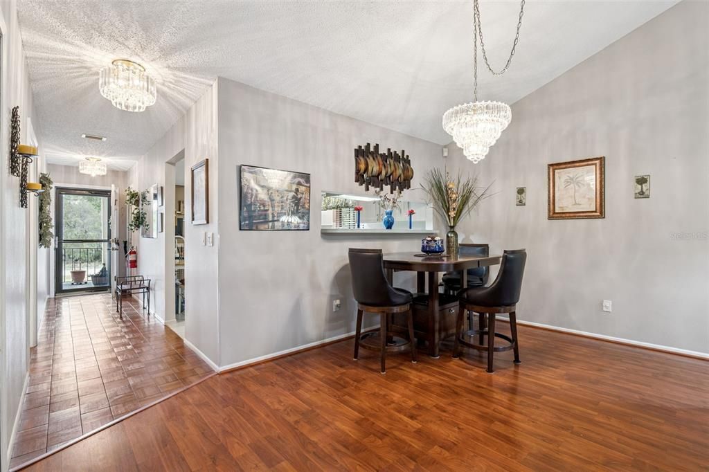 For Sale: $199,990 (2 beds, 2 baths, 1288 Square Feet)