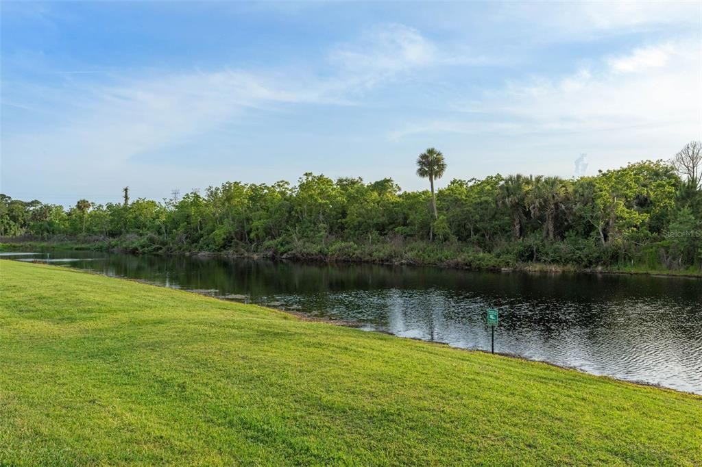 For Sale: $199,990 (2 beds, 2 baths, 1288 Square Feet)