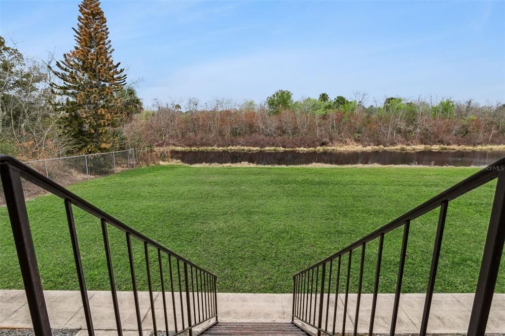 For Sale: $199,990 (2 beds, 2 baths, 1288 Square Feet)