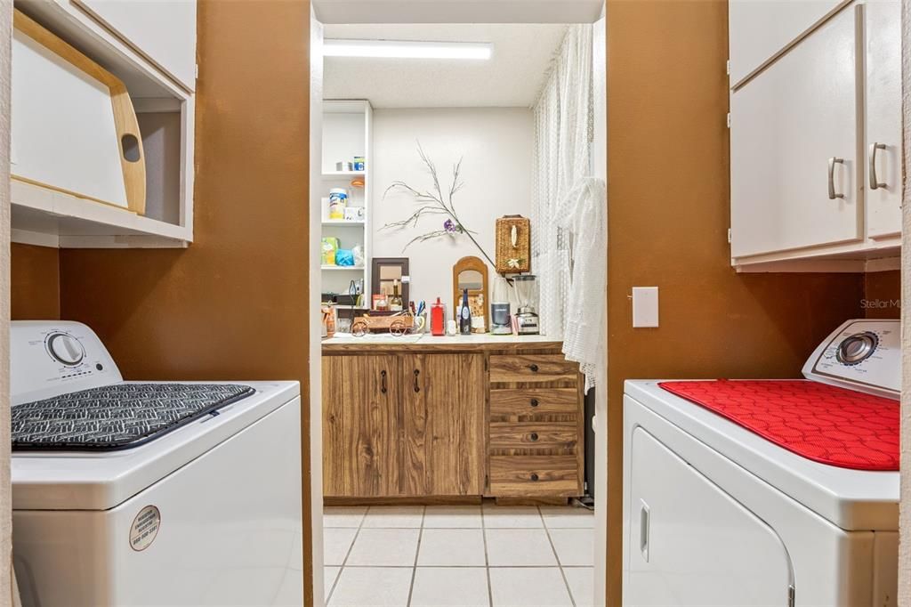 For Sale: $199,990 (2 beds, 2 baths, 1288 Square Feet)