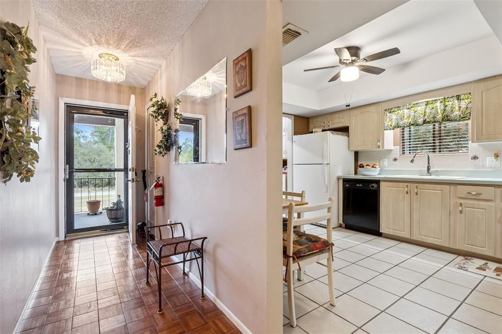 For Sale: $199,990 (2 beds, 2 baths, 1288 Square Feet)