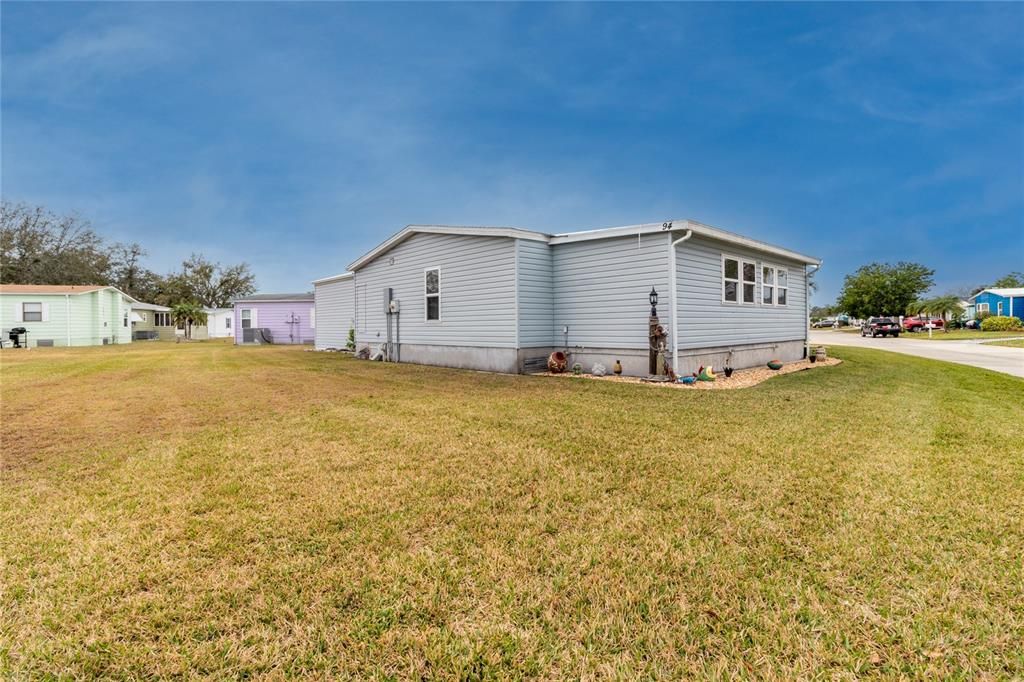 Activo con contrato: $219,000 (3 camas, 2 baños, 1930 Pies cuadrados)