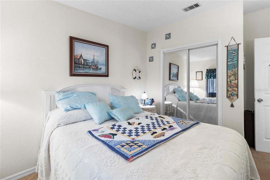 Activo con contrato: $219,000 (3 camas, 2 baños, 1930 Pies cuadrados)